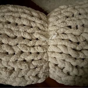 Chunky Knot Throw Blanket In Color Cream, Navy Blue and Light Green.